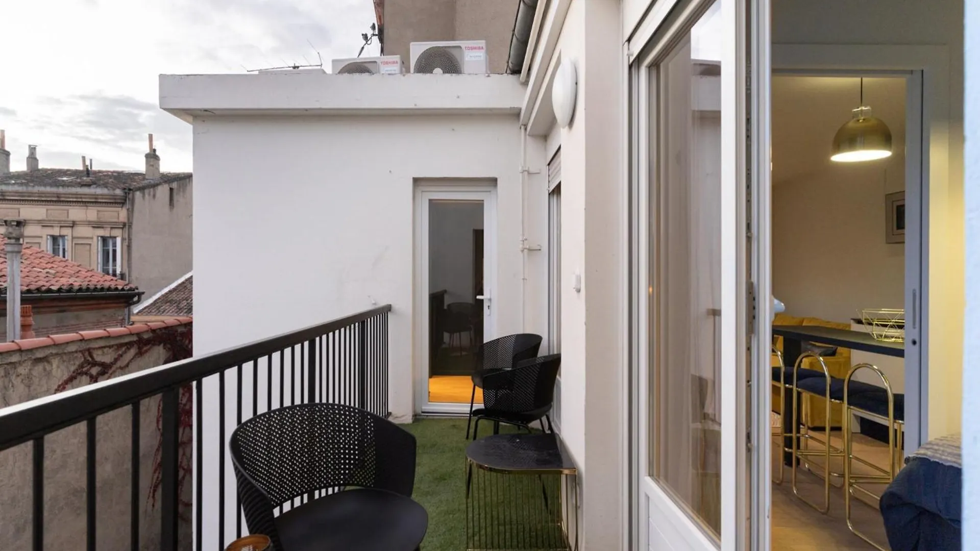 Le Sunny Room - 2 4P - Proche Gare Toulouse 0*,